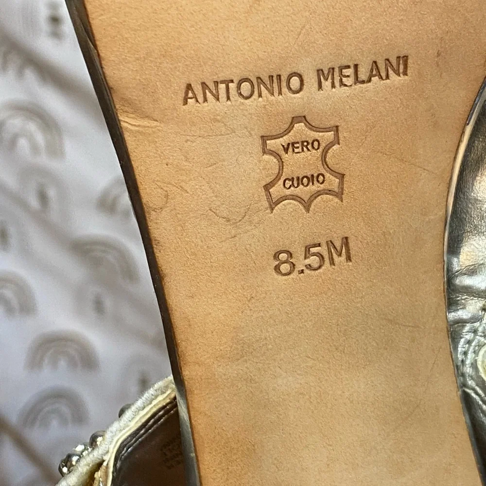 ANTONIO MELANI Silver Heels Elegant Design